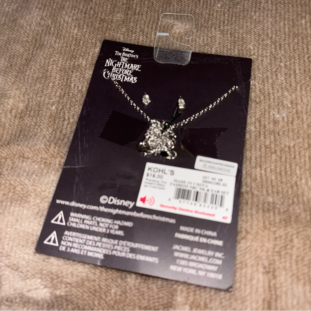 The Nightmare Before Christmas Necklace and Earrings - Picture 4 of 5